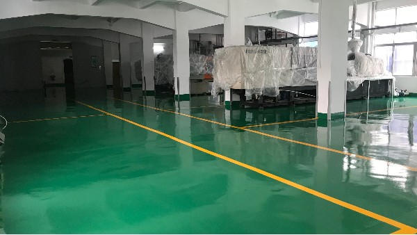 肇庆市三和塑料容器有限公司选用地卫士环氧地坪漆工程