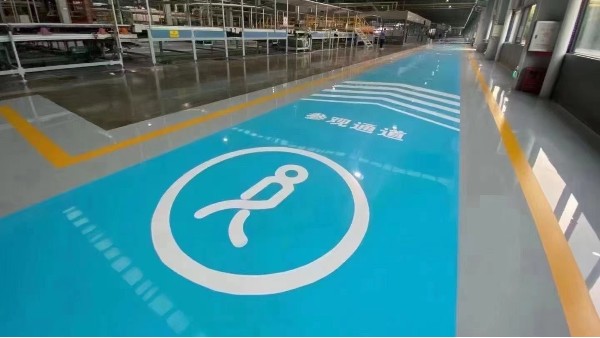 蒙娜丽莎选用地卫士选用纳米超耐磨自流平地坪漆